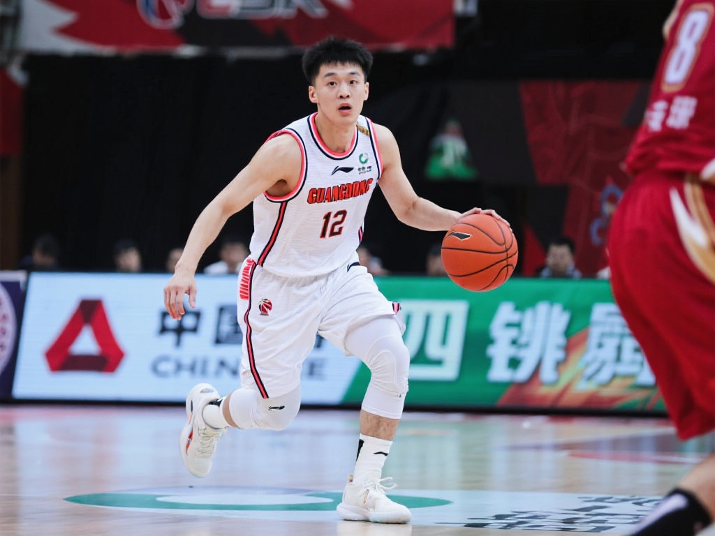 常规赛精彩回顾：徐杰人气飙升，曾凡博表现封神