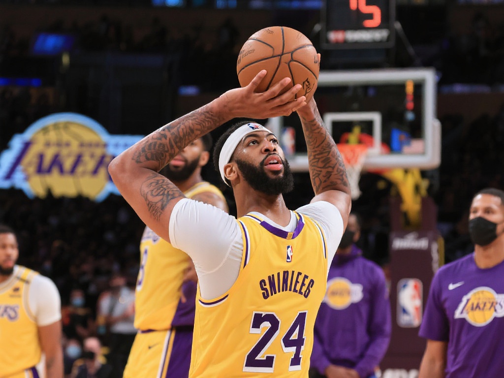 马龙强硬表态：约基奇休战由我决定，绝无商量